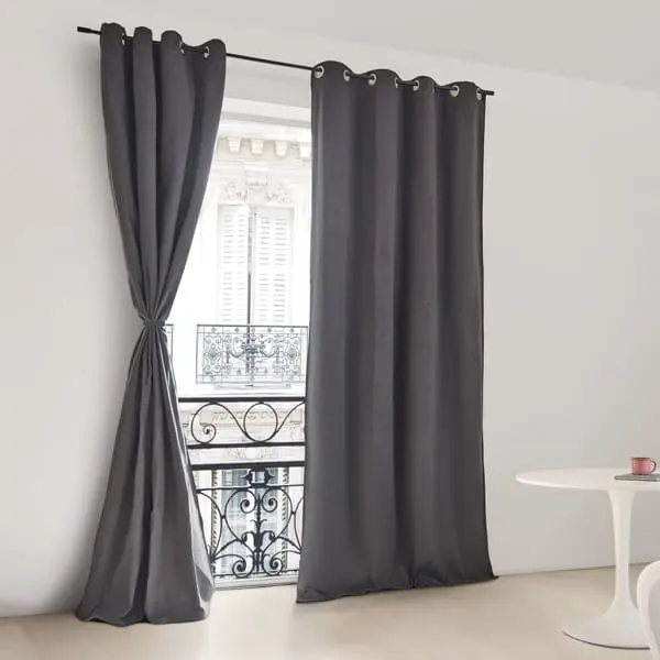 Gris curtains zoom